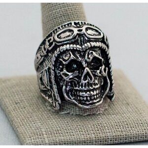 Size 13 1/2, Silver Tone Skull Face Brutalist Motorcycle Club Ring - C4